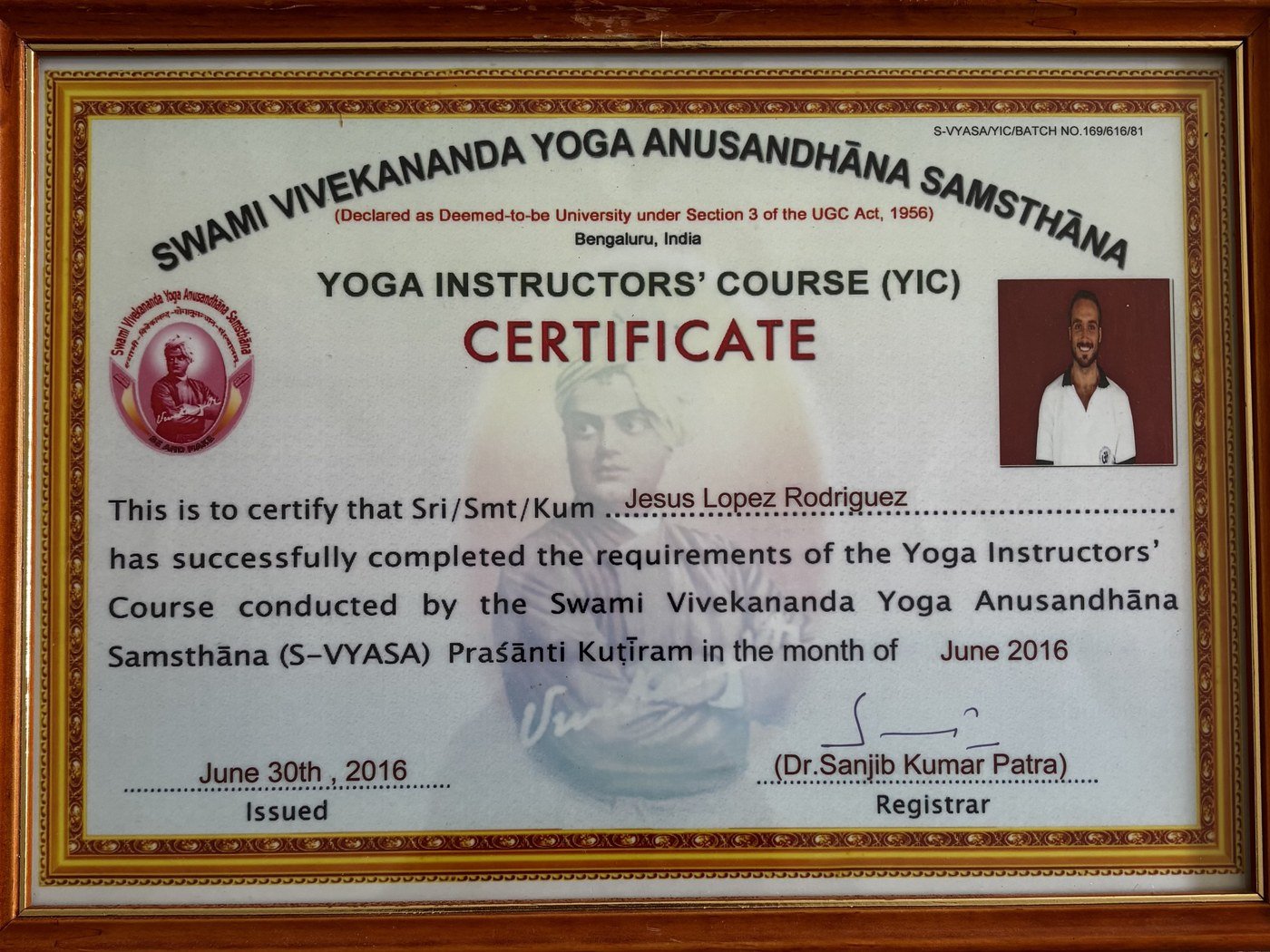 Certificado del Yoga Instructors Course de S-VYASA, Bengaluru, India